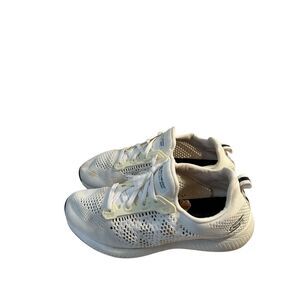 Skechers Bobs sneakers 9.5 white mesh discoloration #31371